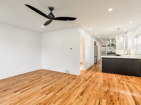Tiny photo for 235 W 43rd Street, Chicago, IL 60609 (MLS # 12767891)