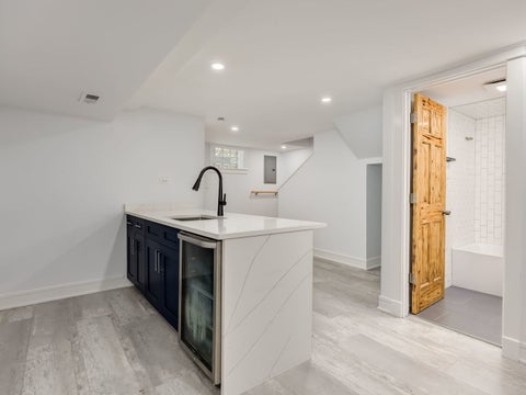 Tiny photo for 235 W 43rd Street, Chicago, IL 60609 (MLS # 12767891)