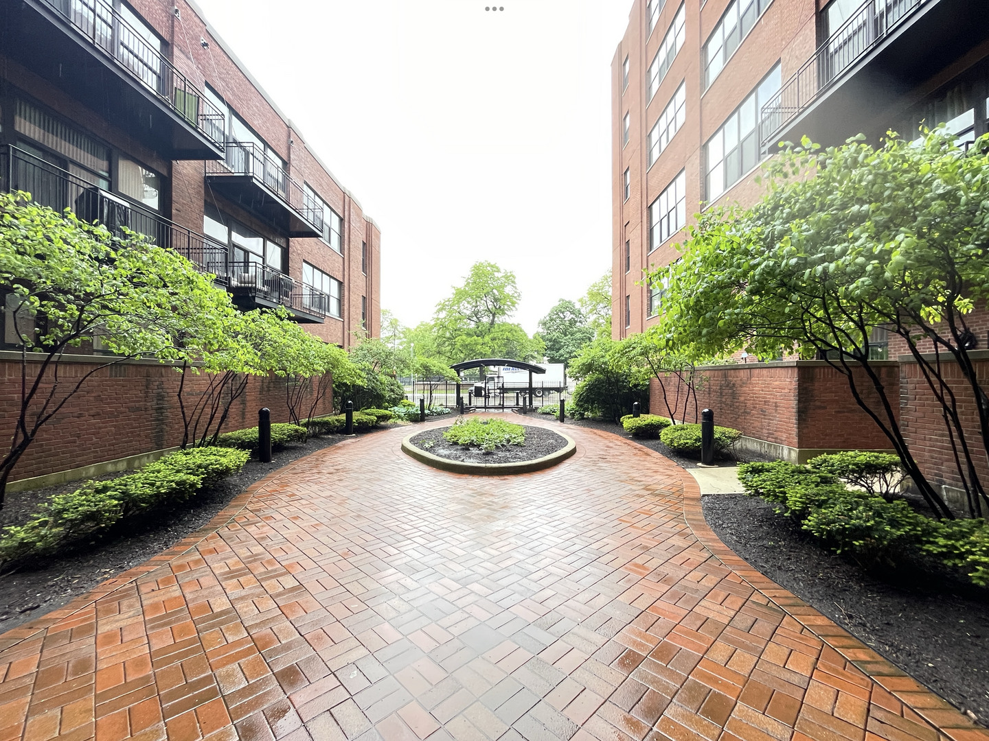 2323 W Pershing Road 421