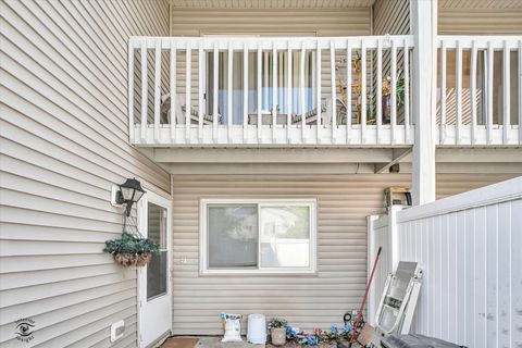 Tiny photo for 5E Fernwood Drive, Bolingbrook, IL 60440 (MLS # 12398743)