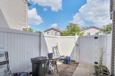 Tiny photo for 5E Fernwood Drive, Bolingbrook, IL 60440 (MLS # 12398743)