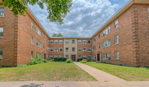 Photo of 4821 HULL Street #2C, Skokie, IL 60077 (MLS # 12714725)