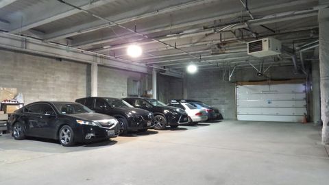 Tiny photo for 3000 W Lawrence Avenue #3H, Chicago, IL 60625 (MLS # 12392547)