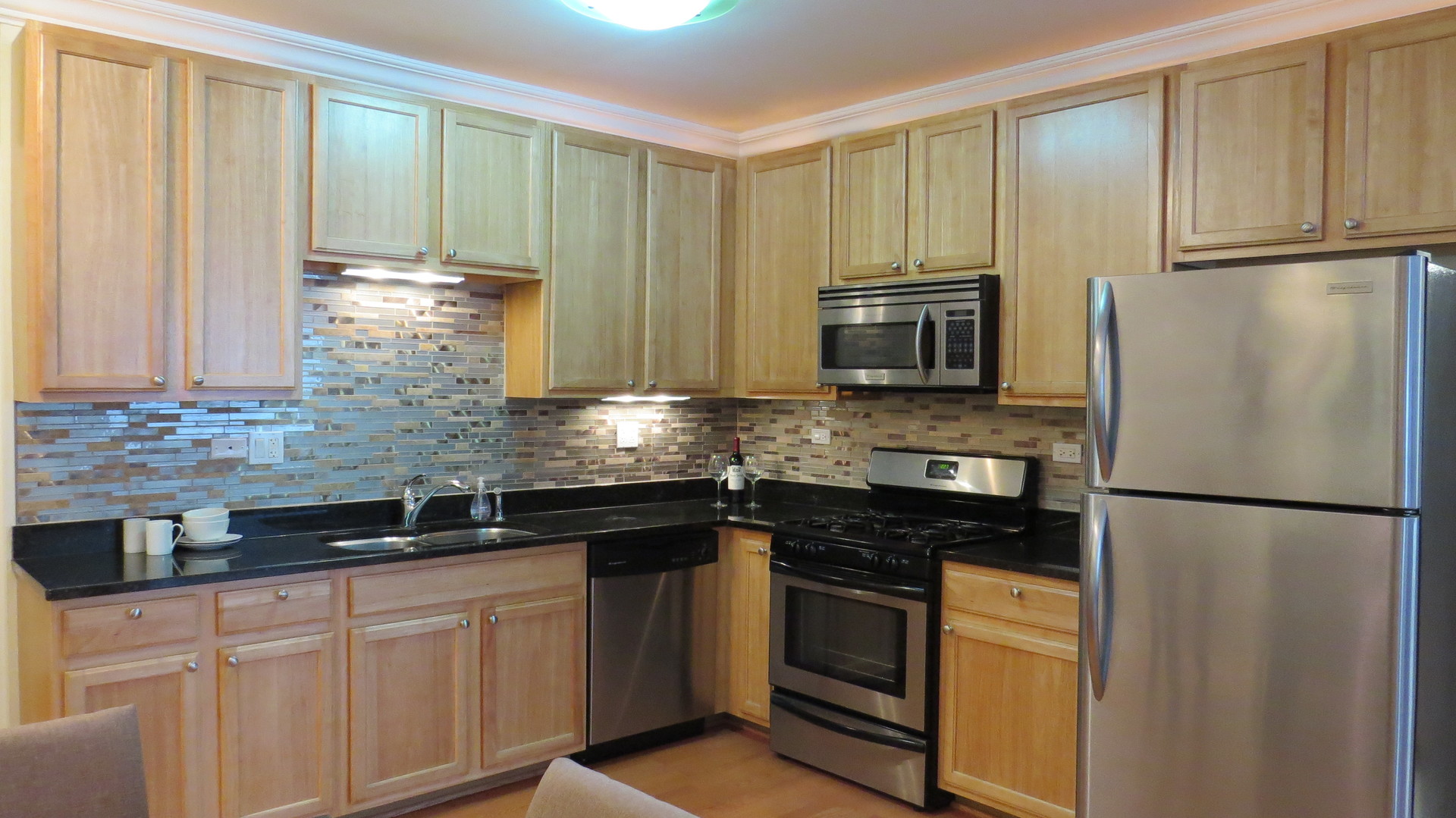 3000 W Lawrence Avenue 3H