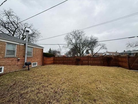 Tiny photo for 317 Frederick Avenue, Bellwood, IL 60104 (MLS # 12585550)