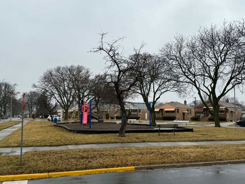 Tiny photo for 317 Frederick Avenue, Bellwood, IL 60104 (MLS # 12585550)