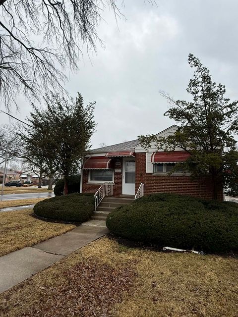 Photo of 317 Frederick Avenue, Bellwood, IL 60104 (MLS # 12585550)