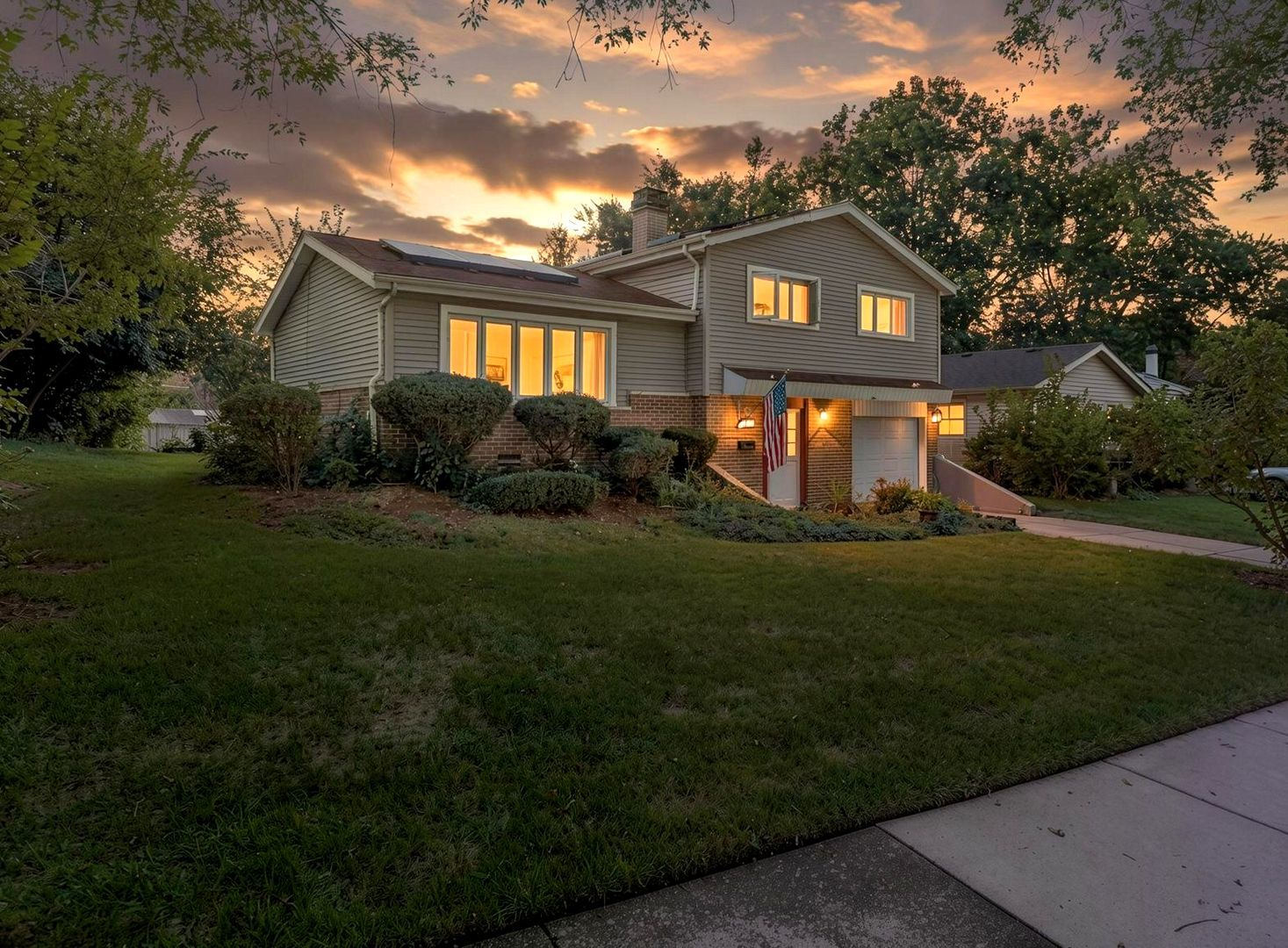 9137 W 91st Place