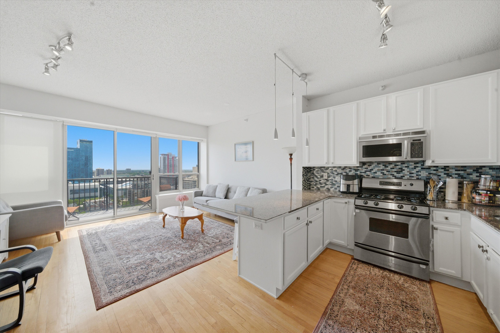 1717 S Prairie Avenue 2207
