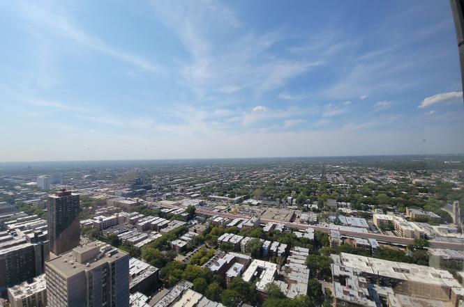 5415 N SHERIDAN Road 4912