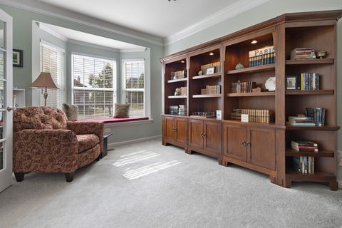 Tiny photo for 1127 Pine Valley Court, Elgin, IL 60124 (MLS # 12507902)