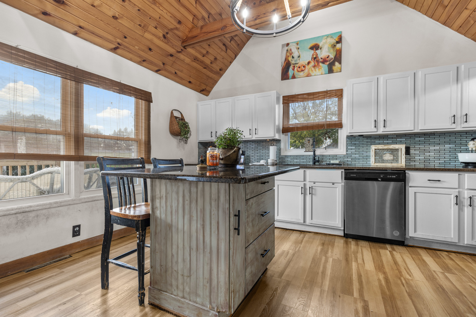 1599 W Il Route 64 Highway