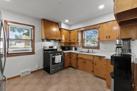 Tiny photo for 12200 Highland Avenue, Blue Island, IL 60406 (MLS # 12483678)