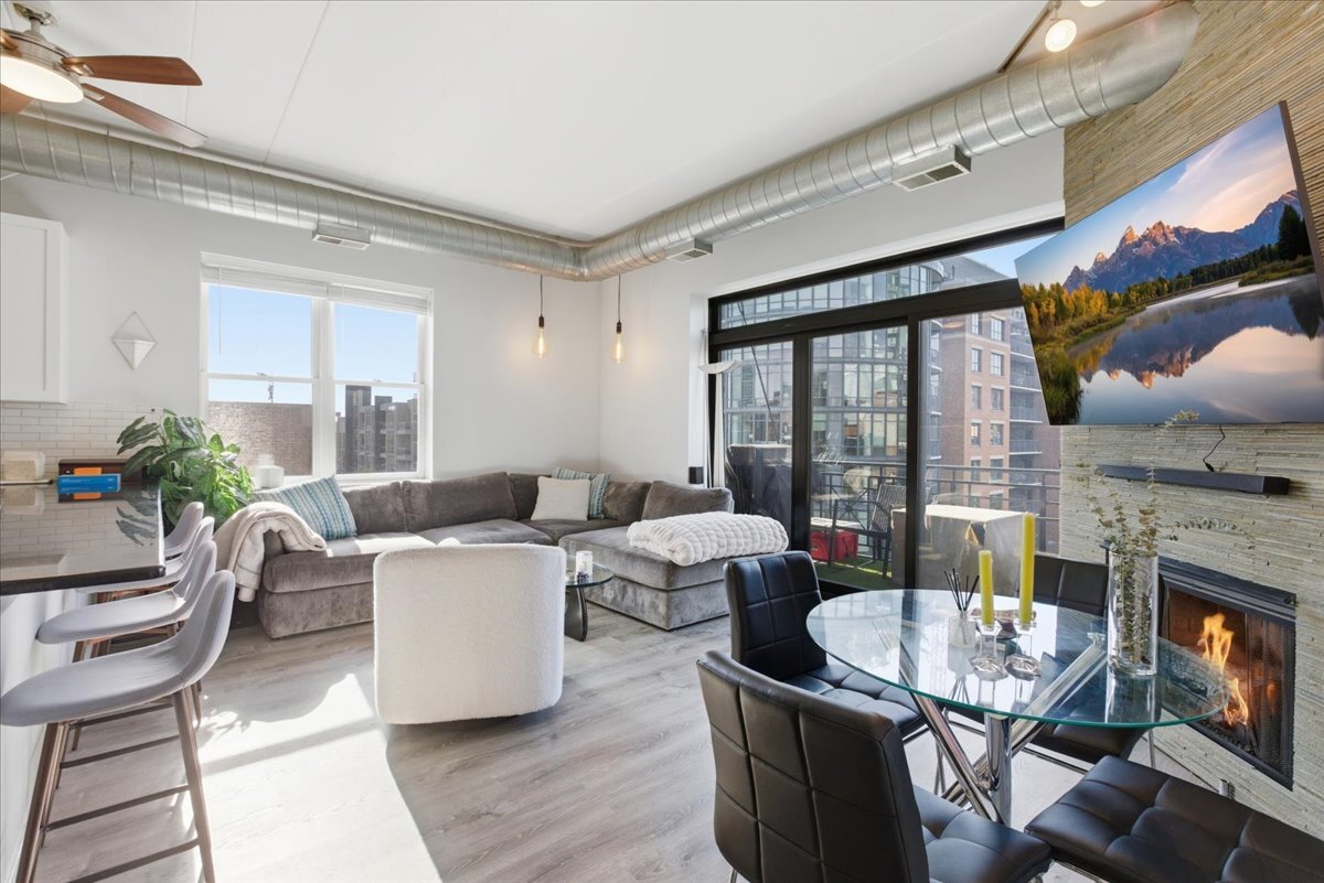 1155 W Madison Street 501