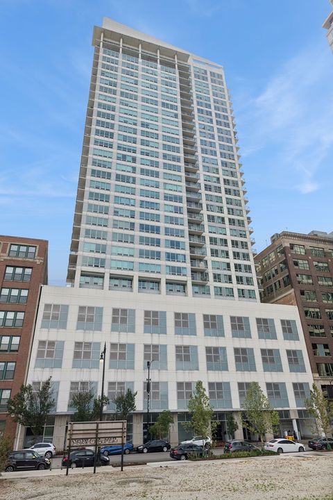 Photo of 701 S Wells Street #1804, Chicago, IL 60607 (MLS # 12642187)