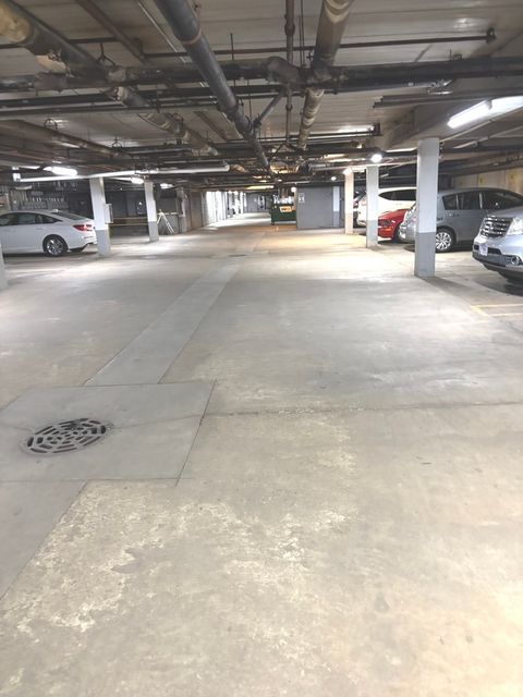 Tiny photo for 5101 Carriageway Drive #201, Rolling Meadows, IL 60008 (MLS # 12605984)