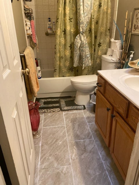 Tiny photo for 2813 Ezekiel Avenue, Zion, IL 60099 (MLS # 12780293)