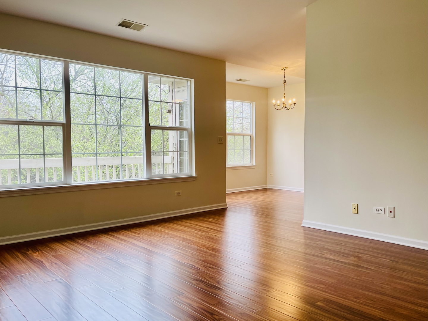 934 N Village Drive 4