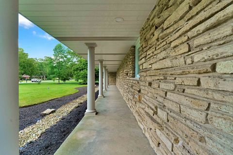 Tiny photo for 22W689 Elmwood Drive, Glen Ellyn, IL 60137 (MLS # 12673666)