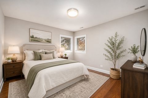 Tiny photo for 22W689 Elmwood Drive, Glen Ellyn, IL 60137 (MLS # 12673666)