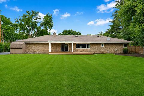 Tiny photo for 22W689 Elmwood Drive, Glen Ellyn, IL 60137 (MLS # 12673666)