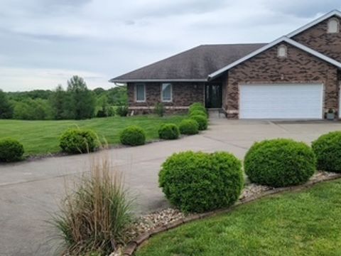 Photo of 148B Virginia Drive #B, Makanda, IL 62958 (MLS # 12627812)
