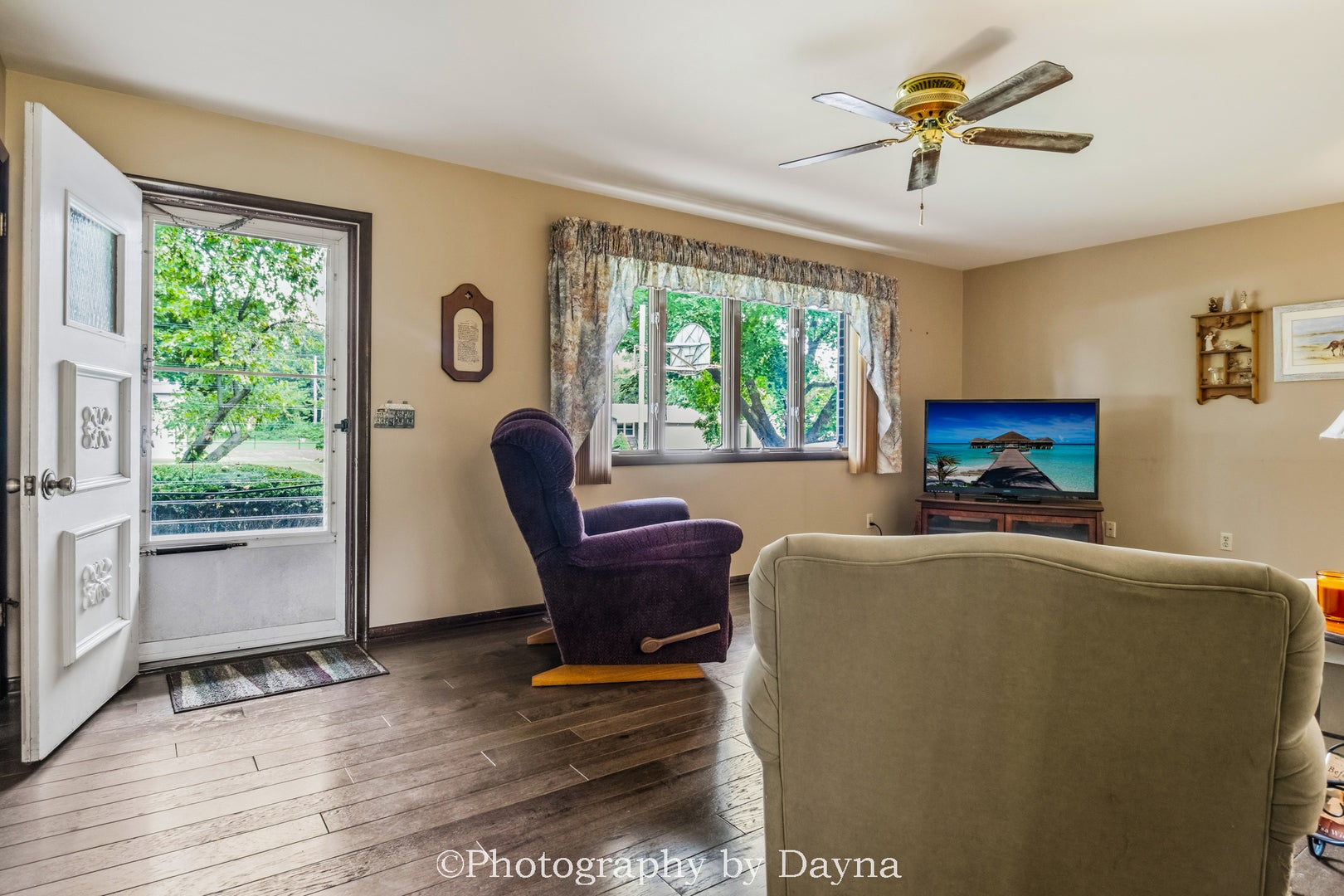 6070 Darline Drive