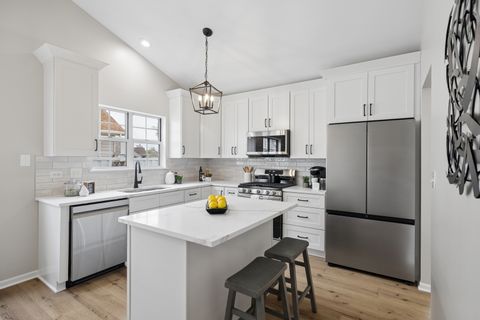 Tiny photo for 21069 W Hazelnut Lane, Plainfield, IL 60544 (MLS # 12621986)