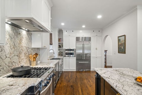 Tiny photo for 3045 W ARDMORE Avenue, Chicago, IL 60659 (MLS # 12742597)