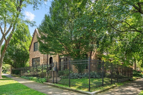 Tiny photo for 3045 W ARDMORE Avenue, Chicago, IL 60659 (MLS # 12742597)