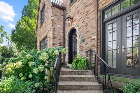 Tiny photo for 3045 W ARDMORE Avenue, Chicago, IL 60659 (MLS # 12742597)