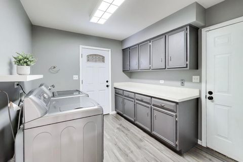 Tiny photo for 27W439 Chartwell Drive, Winfield, IL 60190 (MLS # 12564711)