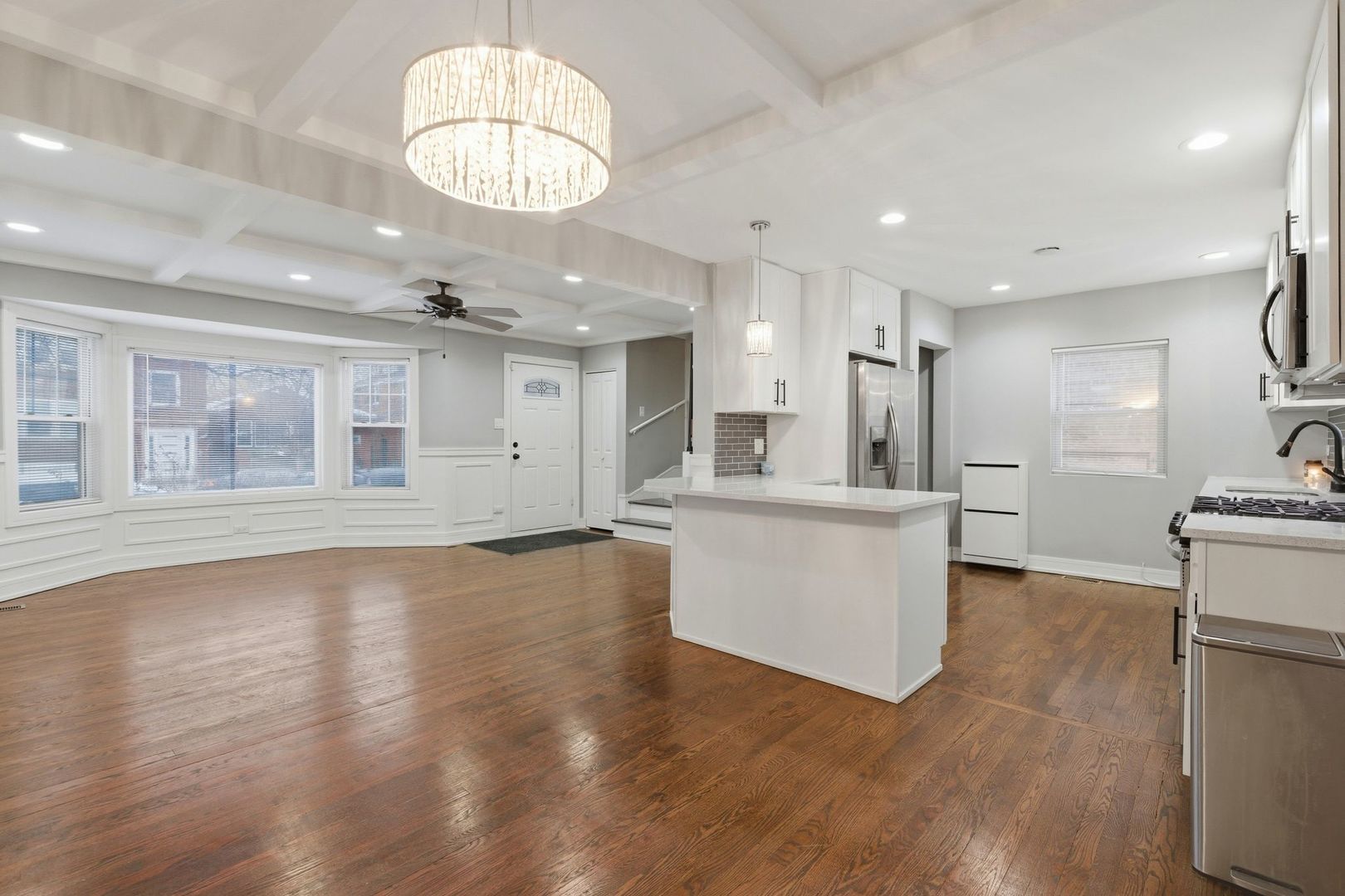 10111 S Eberhart Avenue