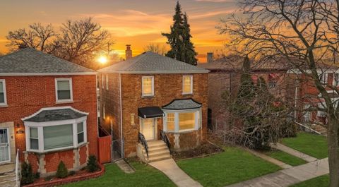 10111 S Eberhart Avenue Chicago IL 60628