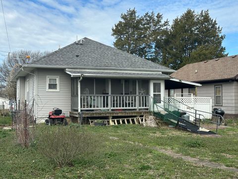 Tiny photo for 410 S Walnut Street, Sesser, IL 62884 (MLS # 12595438)