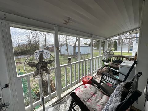 Tiny photo for 410 S Walnut Street, Sesser, IL 62884 (MLS # 12595438)