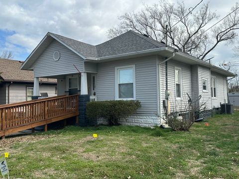 Tiny photo for 410 S Walnut Street, Sesser, IL 62884 (MLS # 12595438)