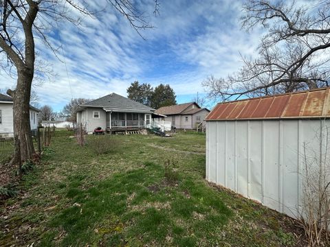 Tiny photo for 410 S Walnut Street, Sesser, IL 62884 (MLS # 12595438)