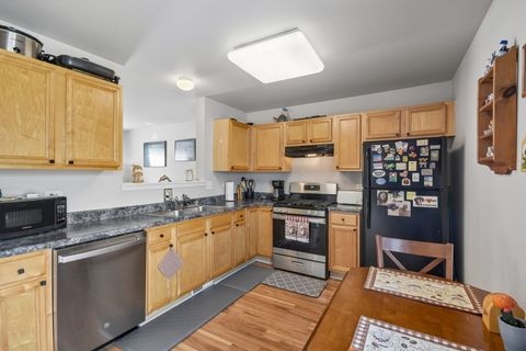 Tiny photo for 626 N Triumph Court, Hainesville, IL 60073 (MLS # 12620039)