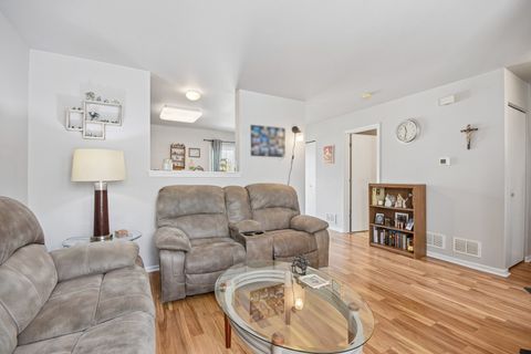 Tiny photo for 626 N Triumph Court, Hainesville, IL 60073 (MLS # 12620039)