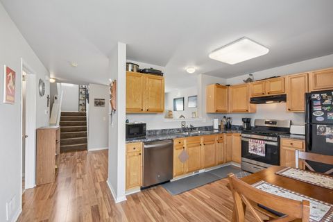 Tiny photo for 626 N Triumph Court, Hainesville, IL 60073 (MLS # 12620039)
