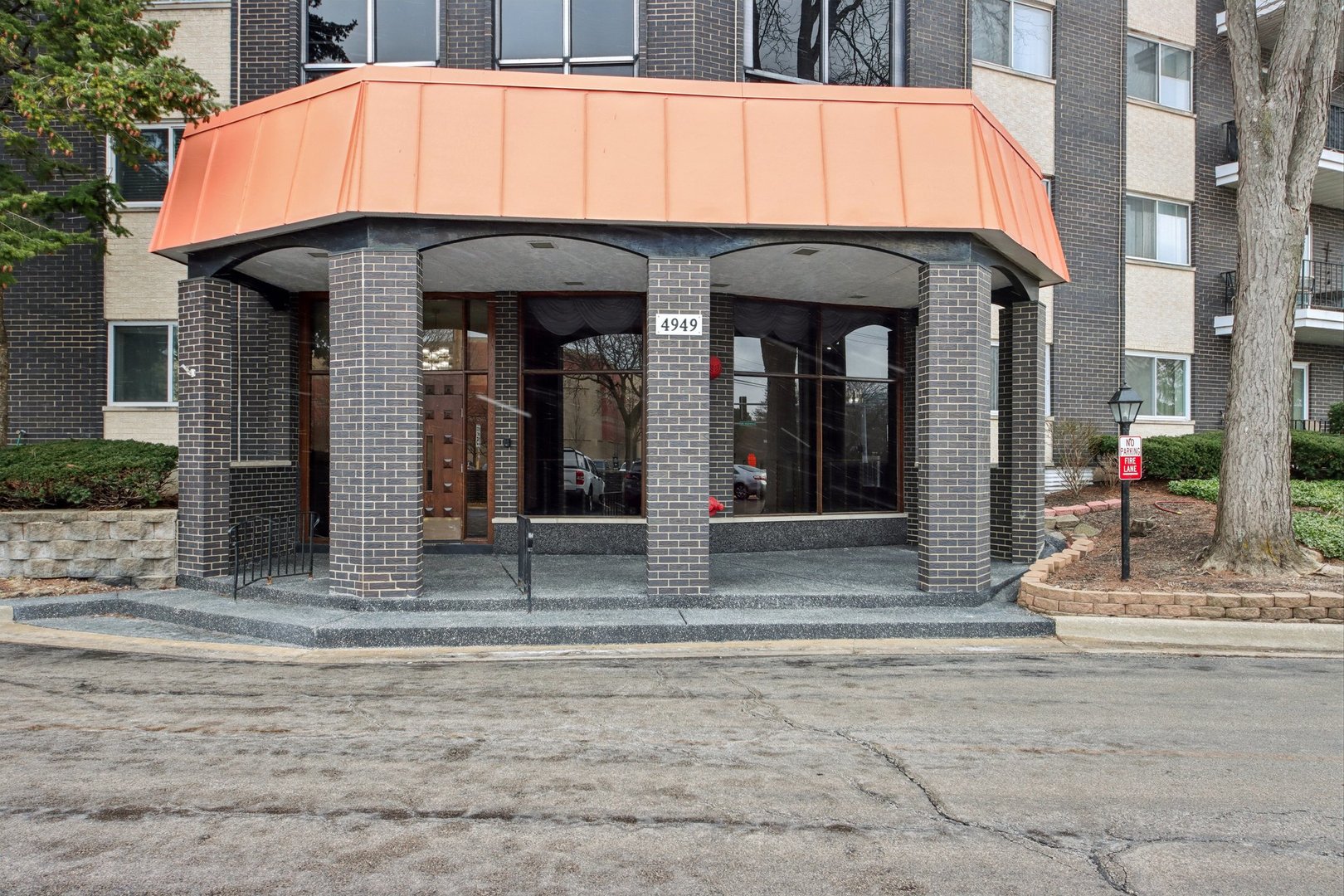 4949 Golf Road 308