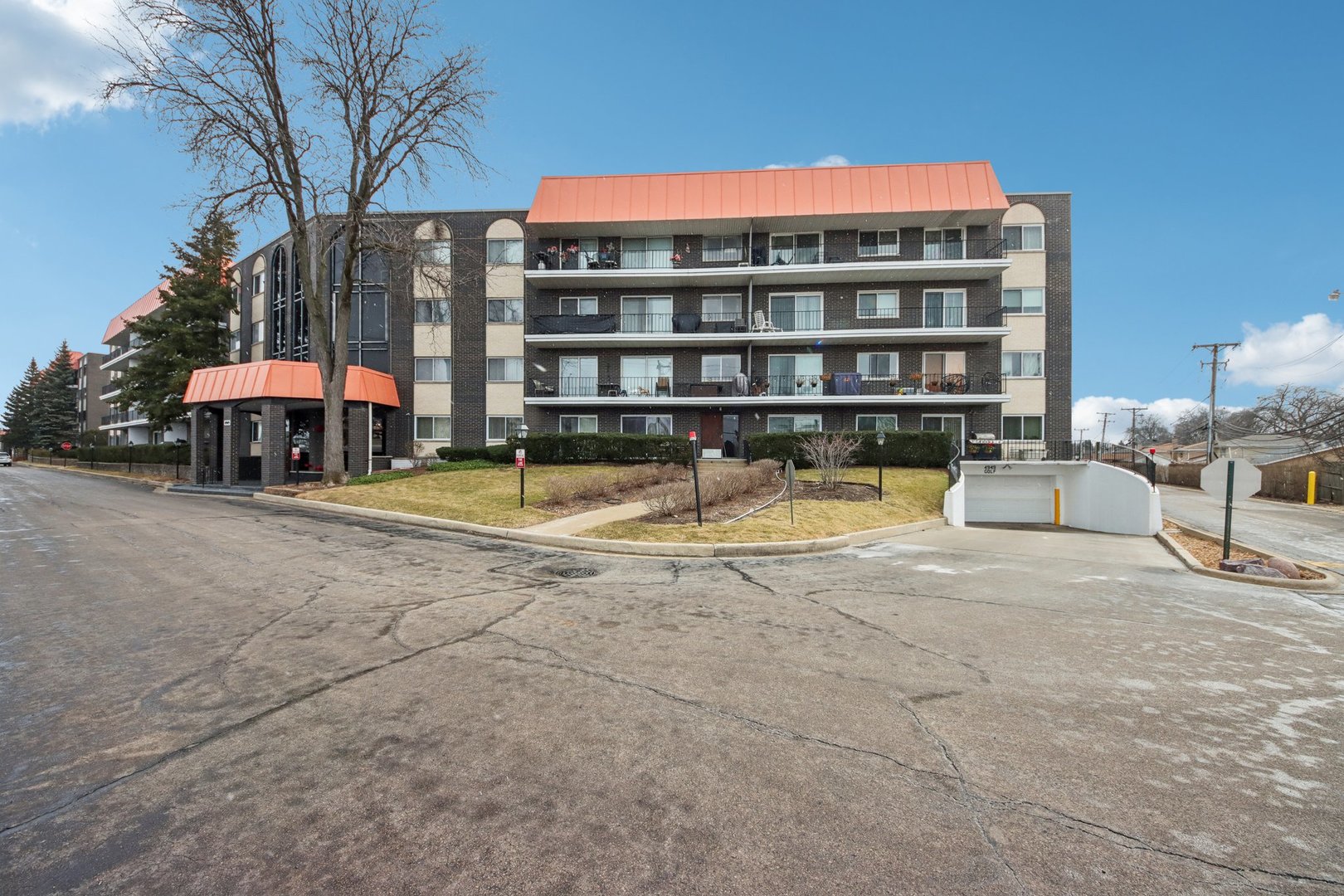 4949 Golf Road 308