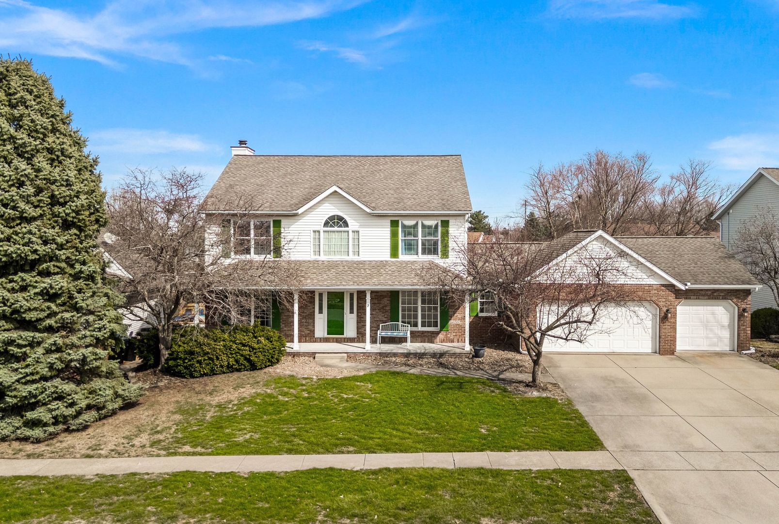 7 Red Stone Court