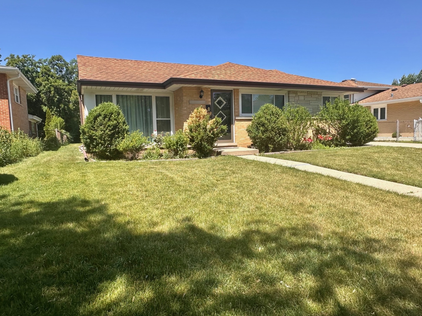 8718 N Oketo Avenue