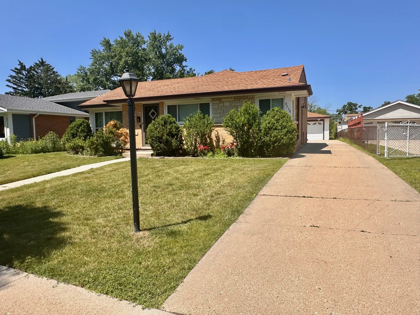 8718 N Oketo Avenue