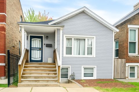 Tiny photo for 3450 W Walnut Street, Chicago, IL 60624 (MLS # 12516411)