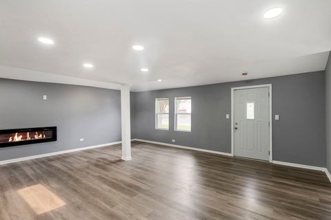 Tiny photo for 42425 N Park Lane E, Antioch, IL 60002 (MLS # 12469254)