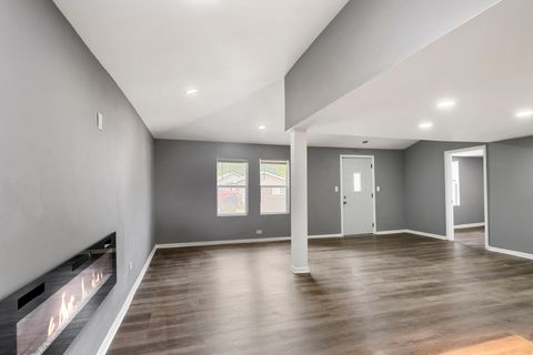 Tiny photo for 42425 N Park Lane E, Antioch, IL 60002 (MLS # 12469254)