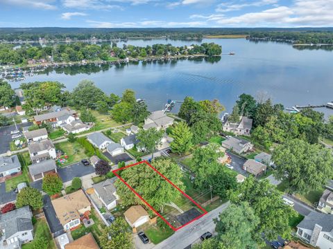 Tiny photo for 42425 N Park Lane E, Antioch, IL 60002 (MLS # 12469254)